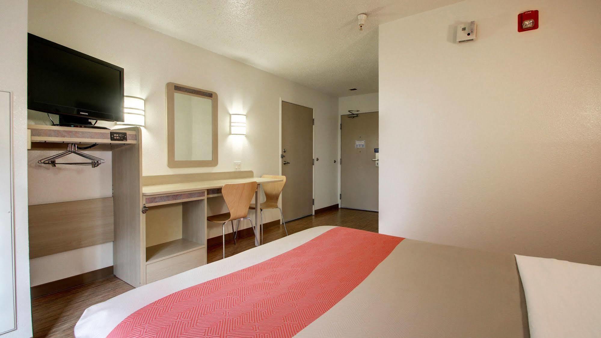 Motel 6-Springfield, Il I-55 I-72 Εξωτερικό φωτογραφία